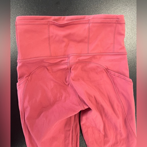 lululemon Fast and Free *Brushed High-Rise Tight 28" Mulled Wine Size 2 - Picture 15 of 15